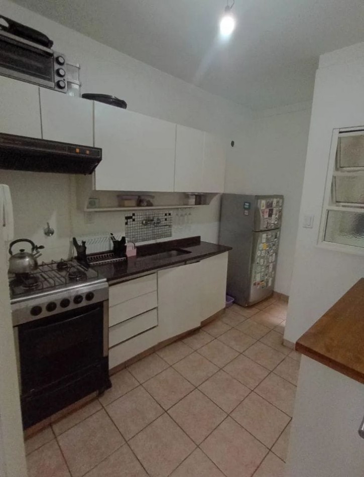 Se vende un hermoso departamento de 2 ambientes, luminoso con patio - Apto Credito