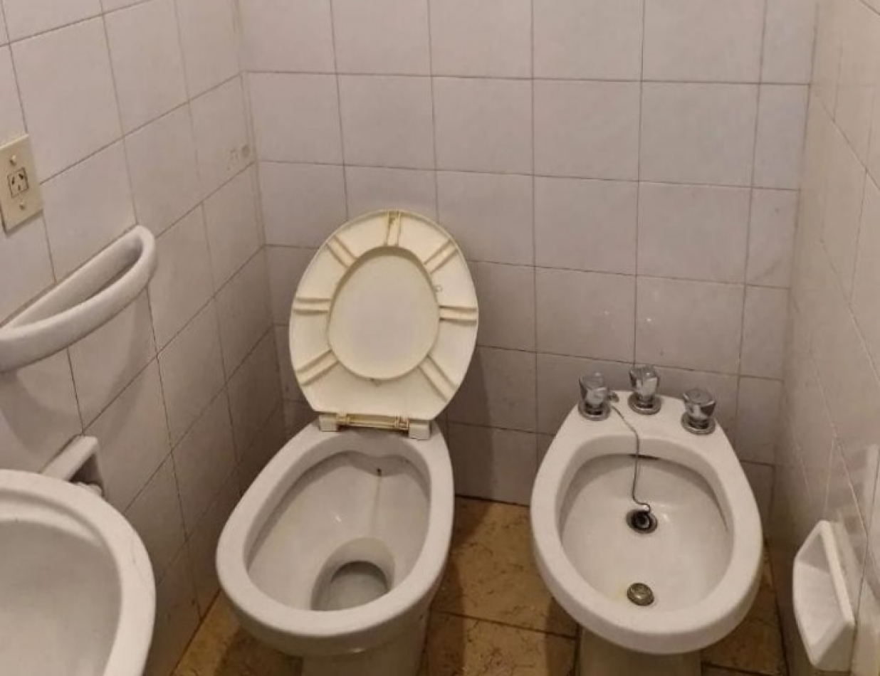 Se vende un departamento monoambiente con cochera - Recoleta