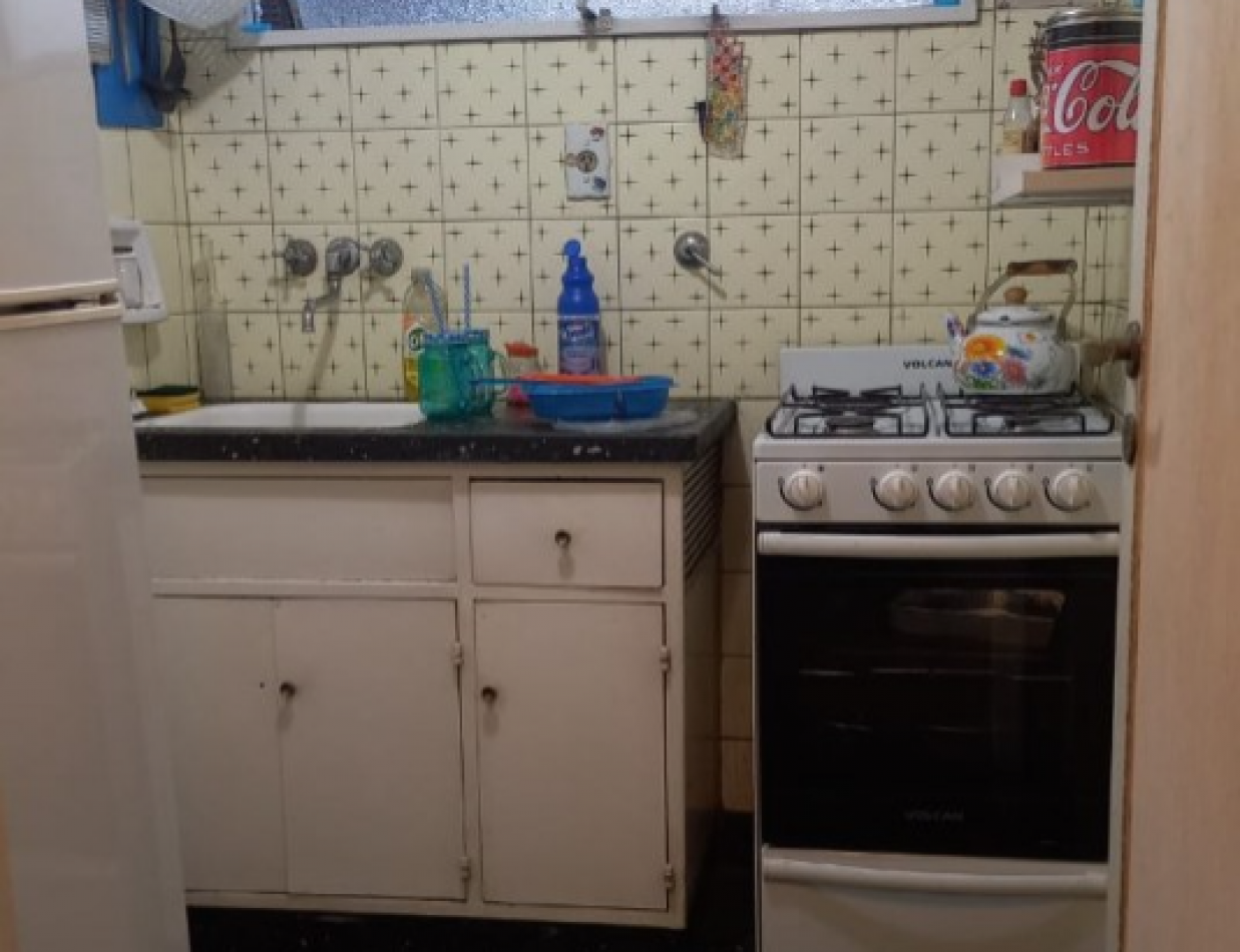 Se vende un departamento monoambiente con balcon al frente - Almagro