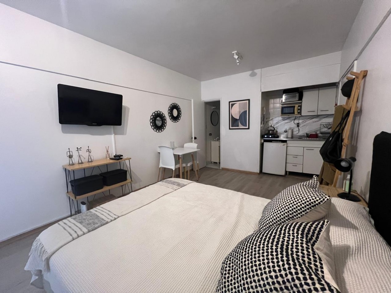 Se alquila un departamento monoambiente amoblado - Recoleta