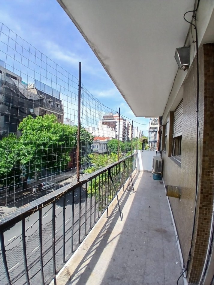 Se vende un departamento de 3 ambientes al frente - Almagro