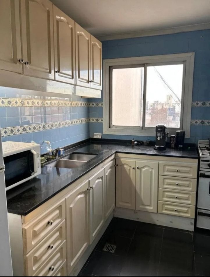 Se vende un departamento de 2 ambientes con balcon - Barracas