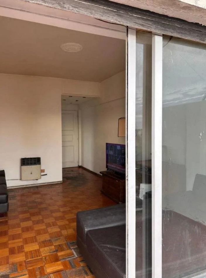 Se vende un departamento de 2 ambientes con balcon - Barracas