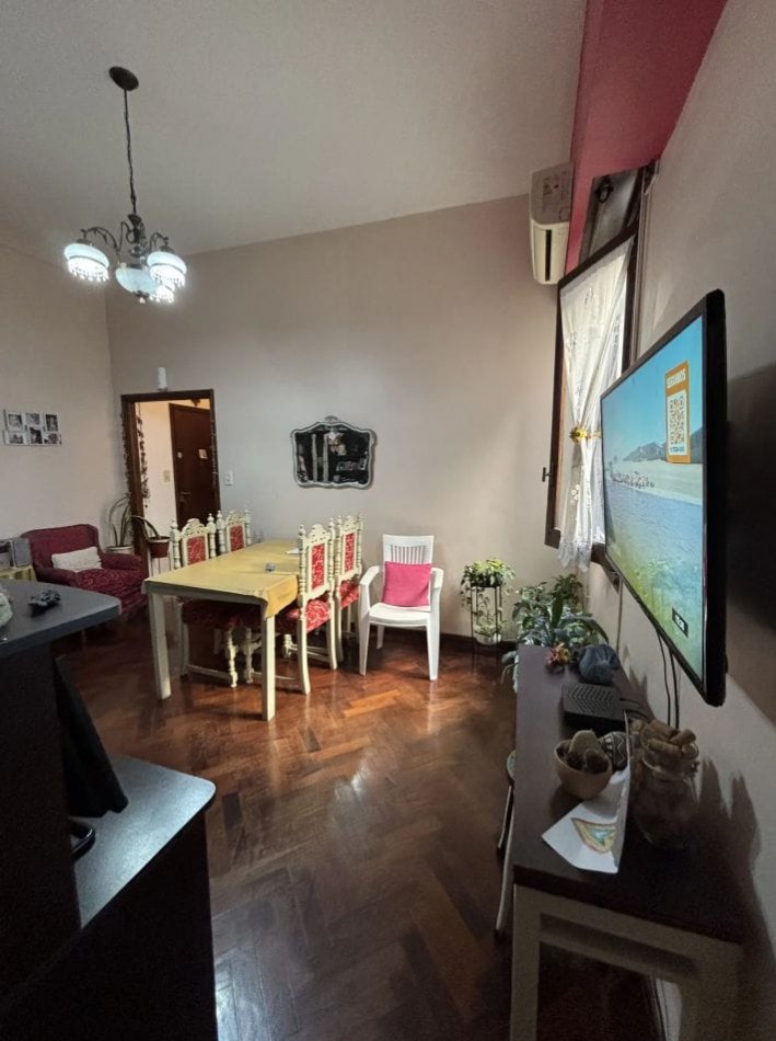 Se vende un hermoso departamento de 3 ambientes con balcon - Balvanera