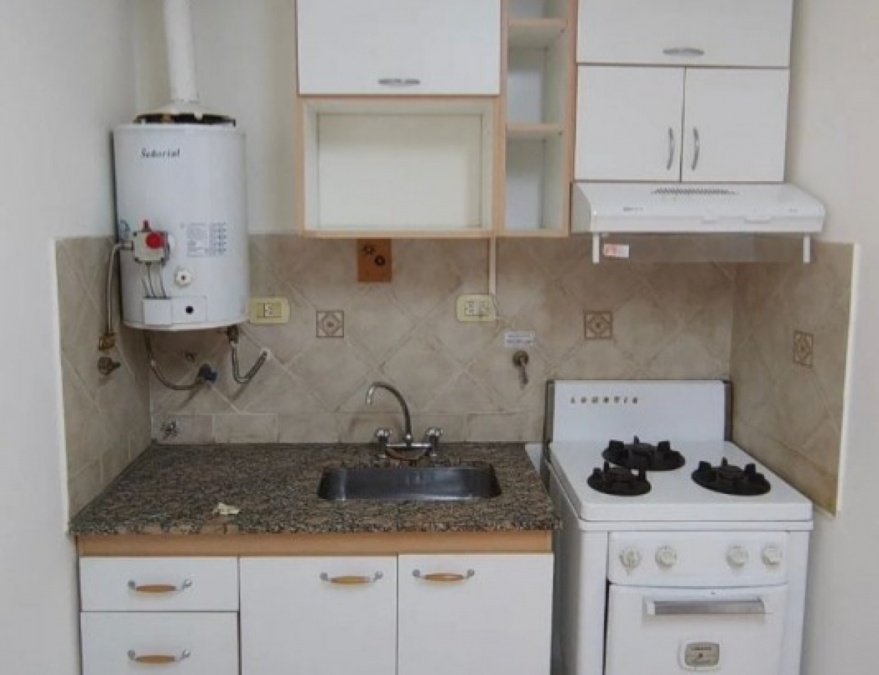 Se vende un departamento monoambiente al frente - San Cristobal