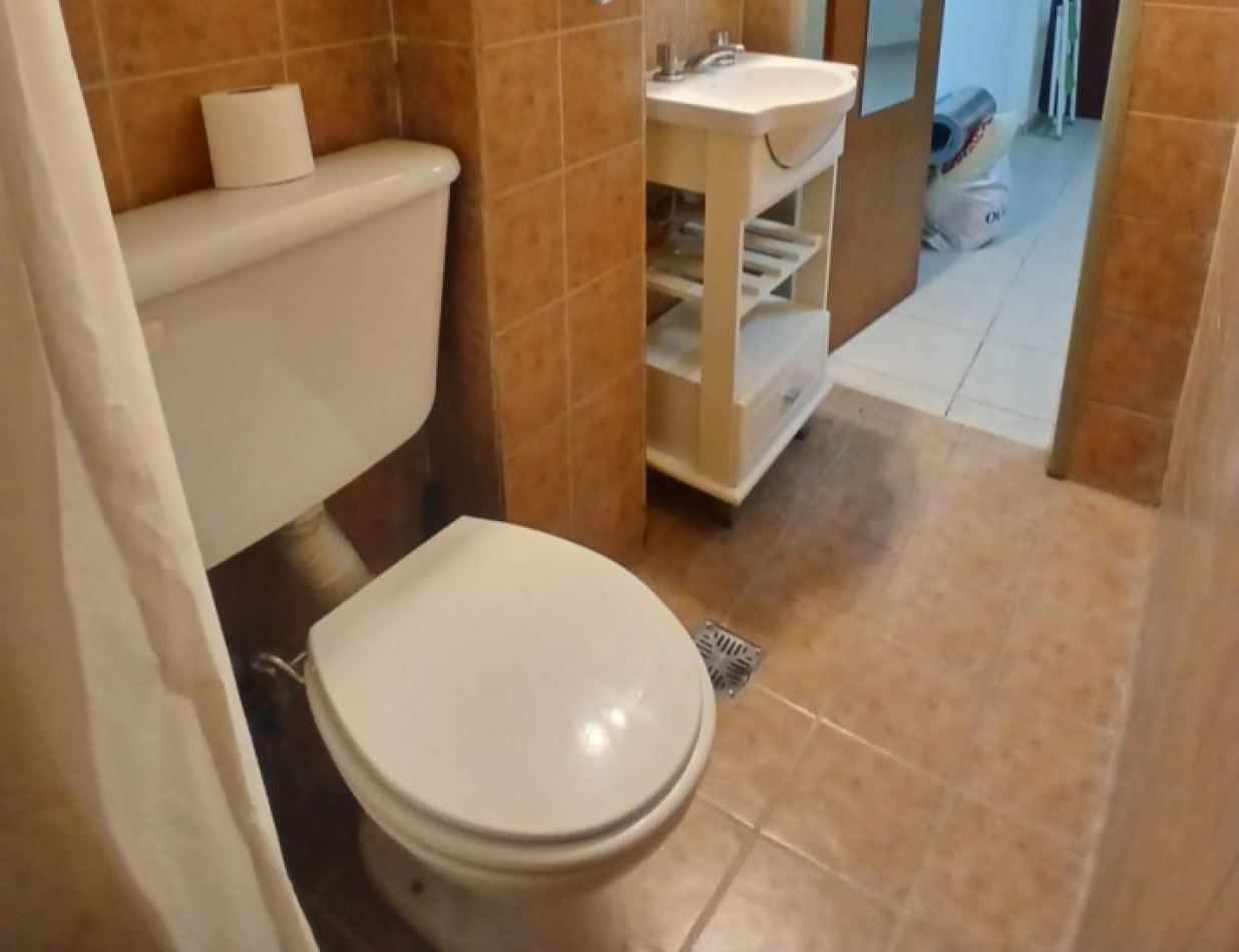 Se vende un departamento monoambiente al frente - San Cristobal