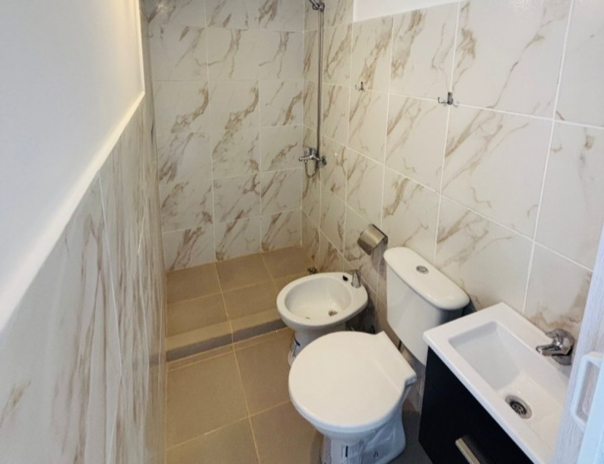 Se vende un departamento de 2 ambientes refaccionado a nuevo - Balvanera