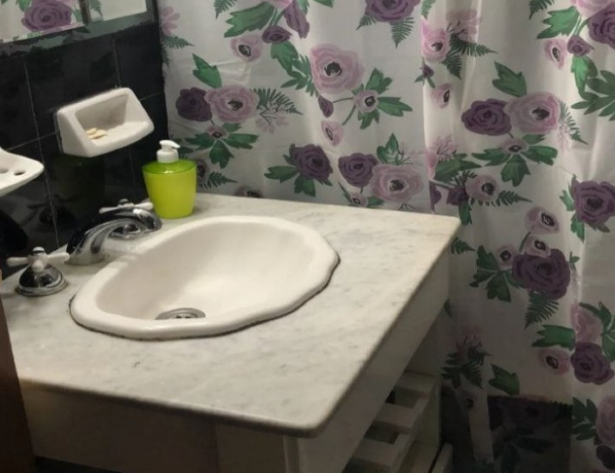 Se vende un departamento monoambiente con balcon - Recoleta