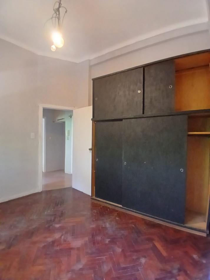 Oportunidad! se vende un agradable departamento de 3 ambientes al frente - San Cristobal