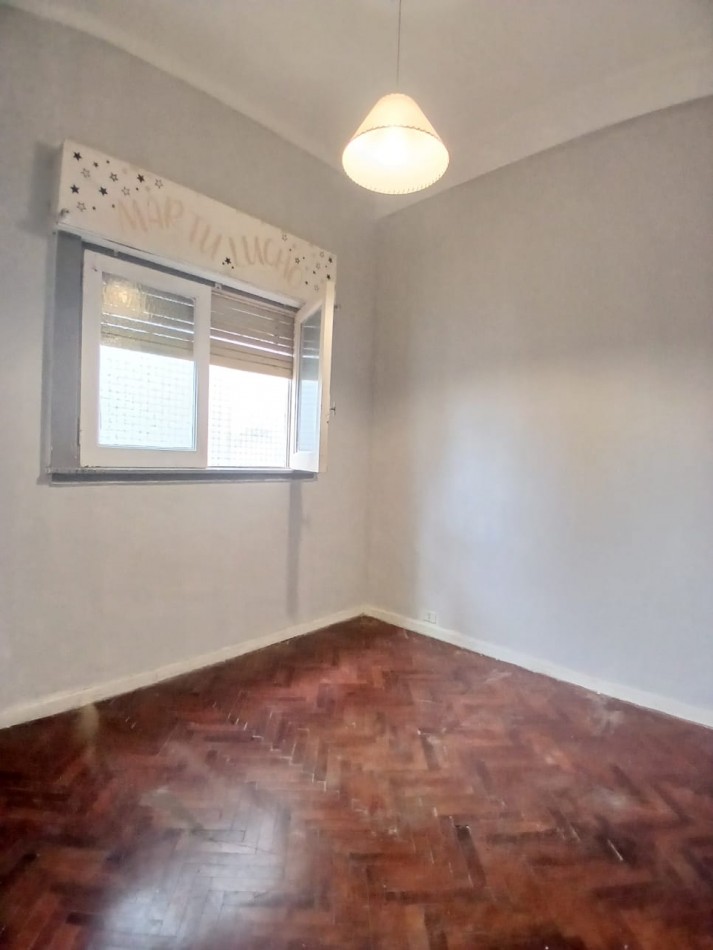 Oportunidad! se vende un agradable departamento de 3 ambientes al frente - San Cristobal