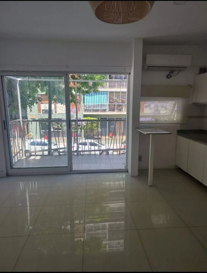 Se vende un excelente monoambiente con balcon - Villa Crespo