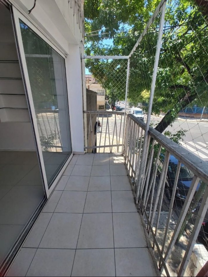 Se vende un excelente monoambiente con balcon - Villa Crespo