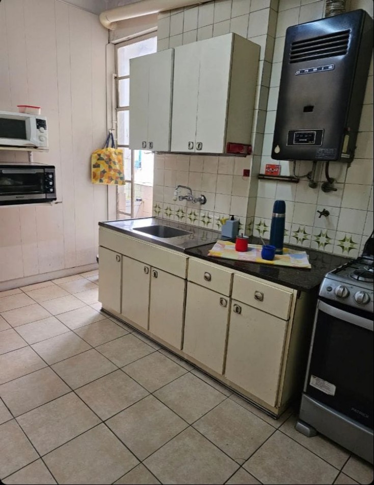 Se vende un espectacular departamento de 3 ambientes con dependencia - Belgrano