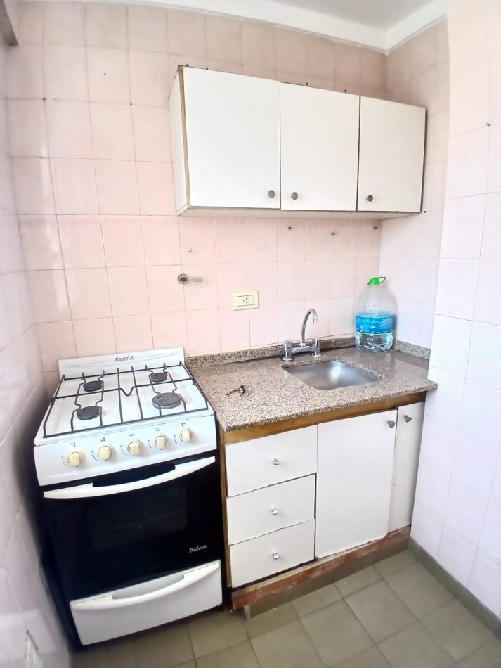 Se vende un agradable departamento monoambiente con balcon - Almagro