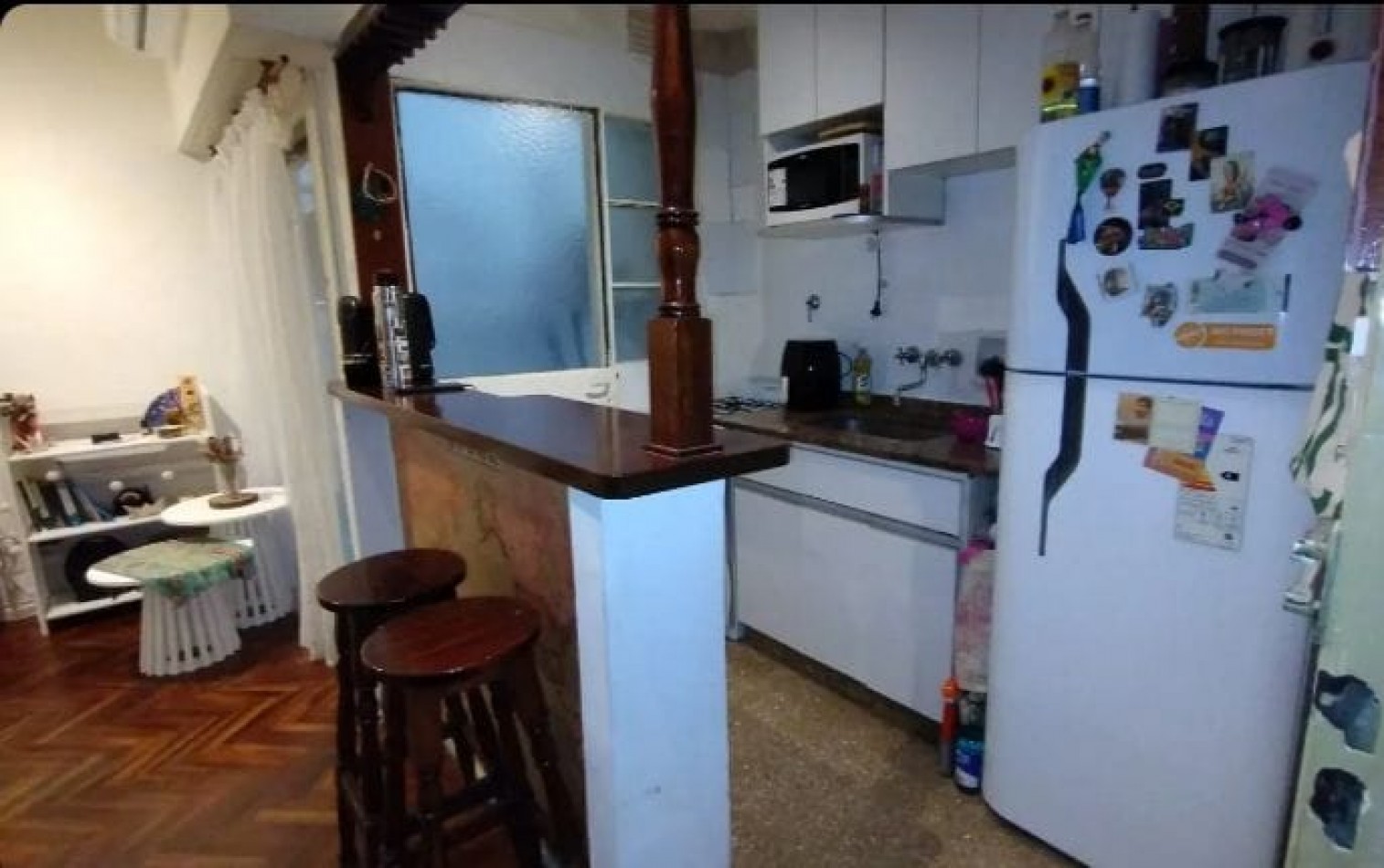 Se vende un agradable departamento de 2 ambientes --Recoleta