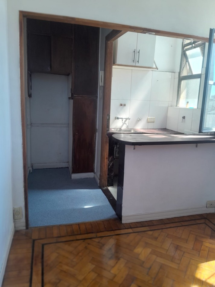 Vende un agradable departamento de 2 ambientes luminoso - Monserrat