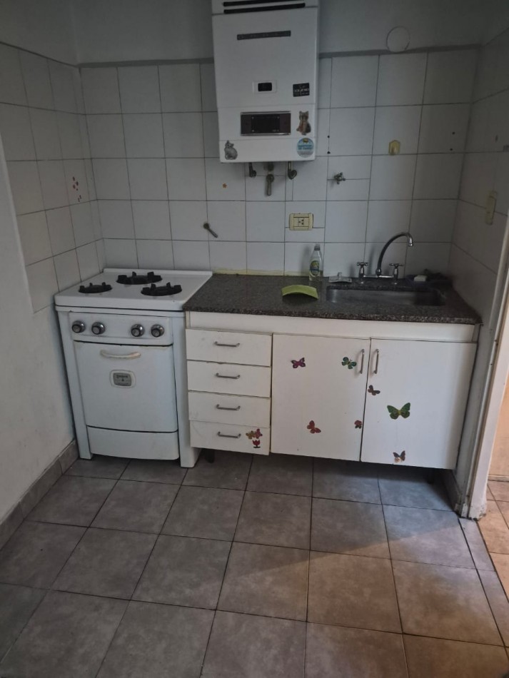 Se alquila un departamento de 2 ambientes con patio - Balvanera