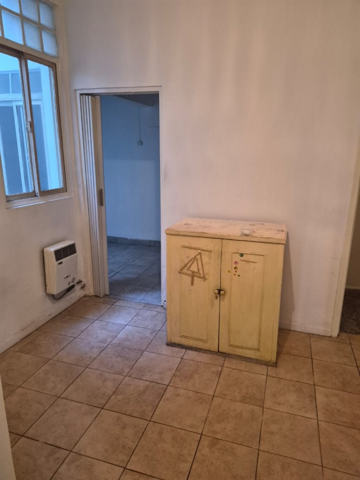 Se alquila un departamento de 2 ambientes con patio - Balvanera