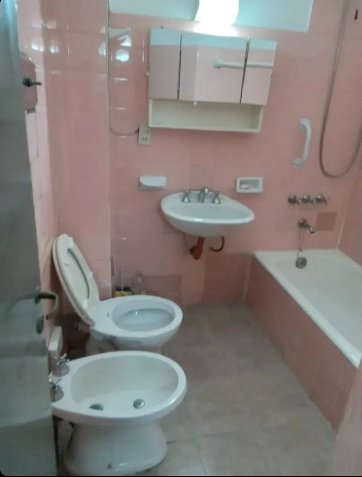 Se vende un departamento de 2 ambientes luminoso - San Cristobal