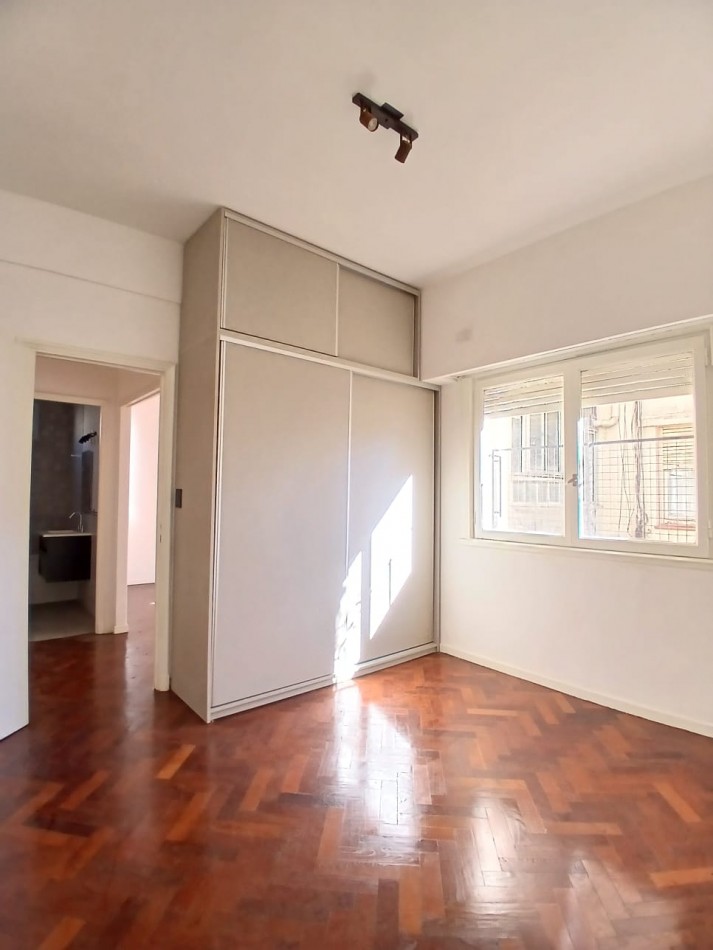 Se Alquila un Espectacular Departamento de 2 Ambientes a Nuevo - Almagro