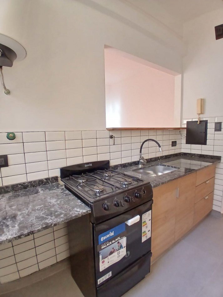 Se Alquila un Espectacular Departamento de 2 Ambientes a Nuevo - Almagro