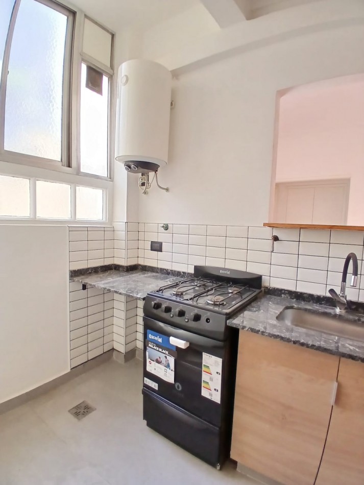Se Alquila un Espectacular Departamento de 2 Ambientes a Nuevo - Almagro