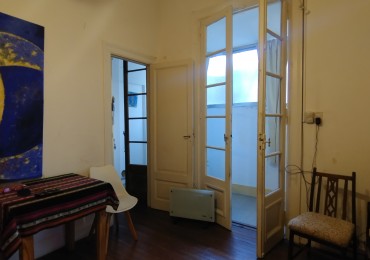 Se vende un departamento de 2 ambientes en PH - Apto Credito - Barracas