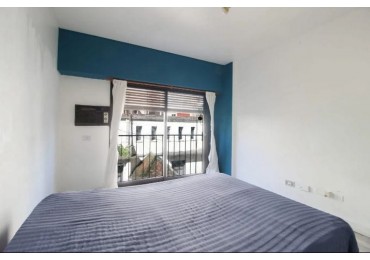 Se vende un departamento amplio con divisor - Balvanera